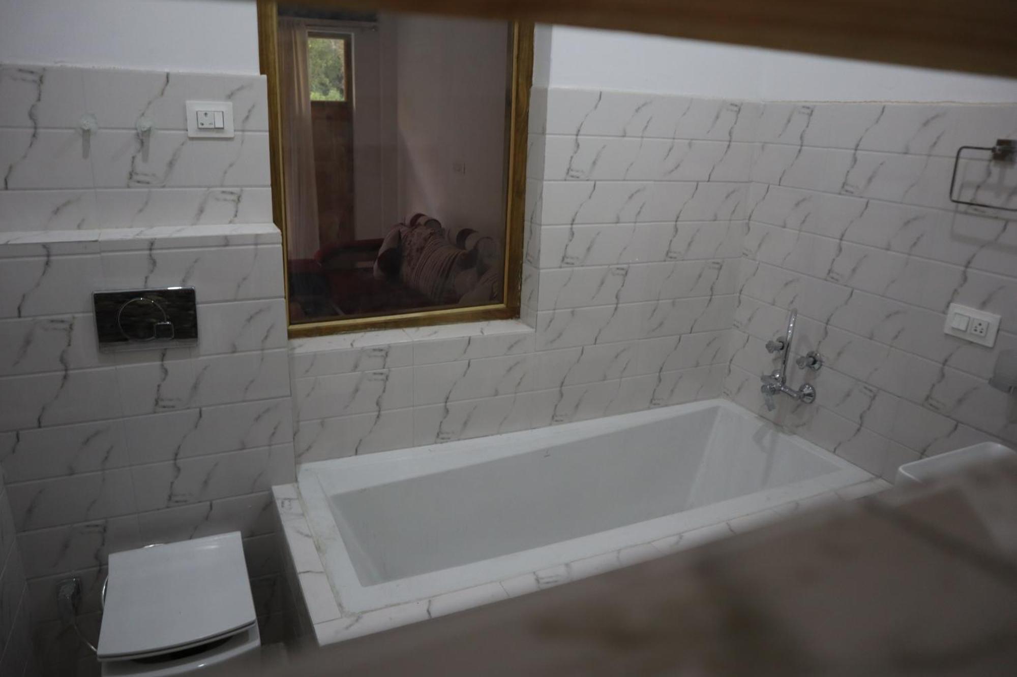 Hotel Duktuk Turtok Luaran gambar