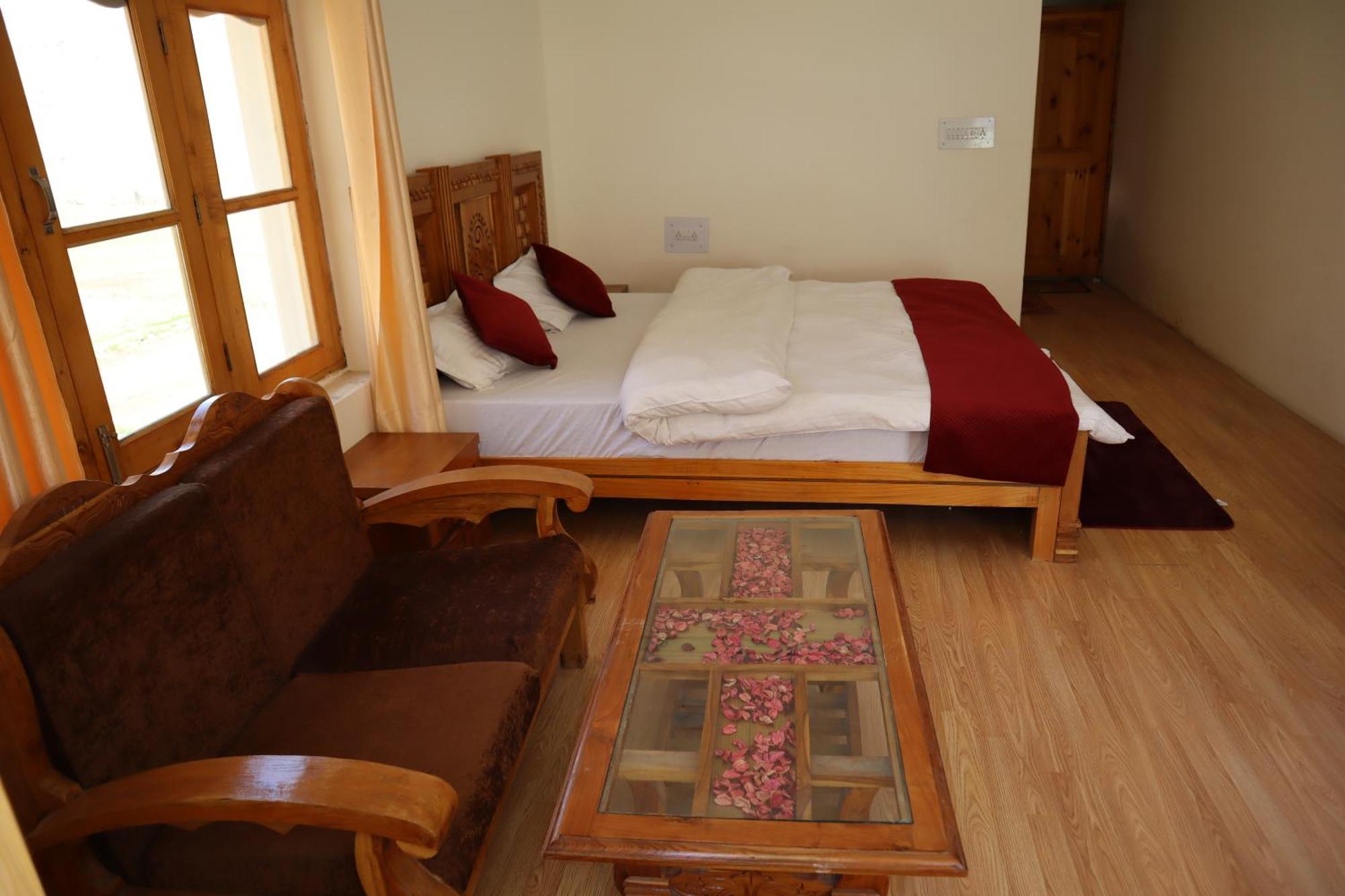 Hotel Duktuk Turtok Luaran gambar